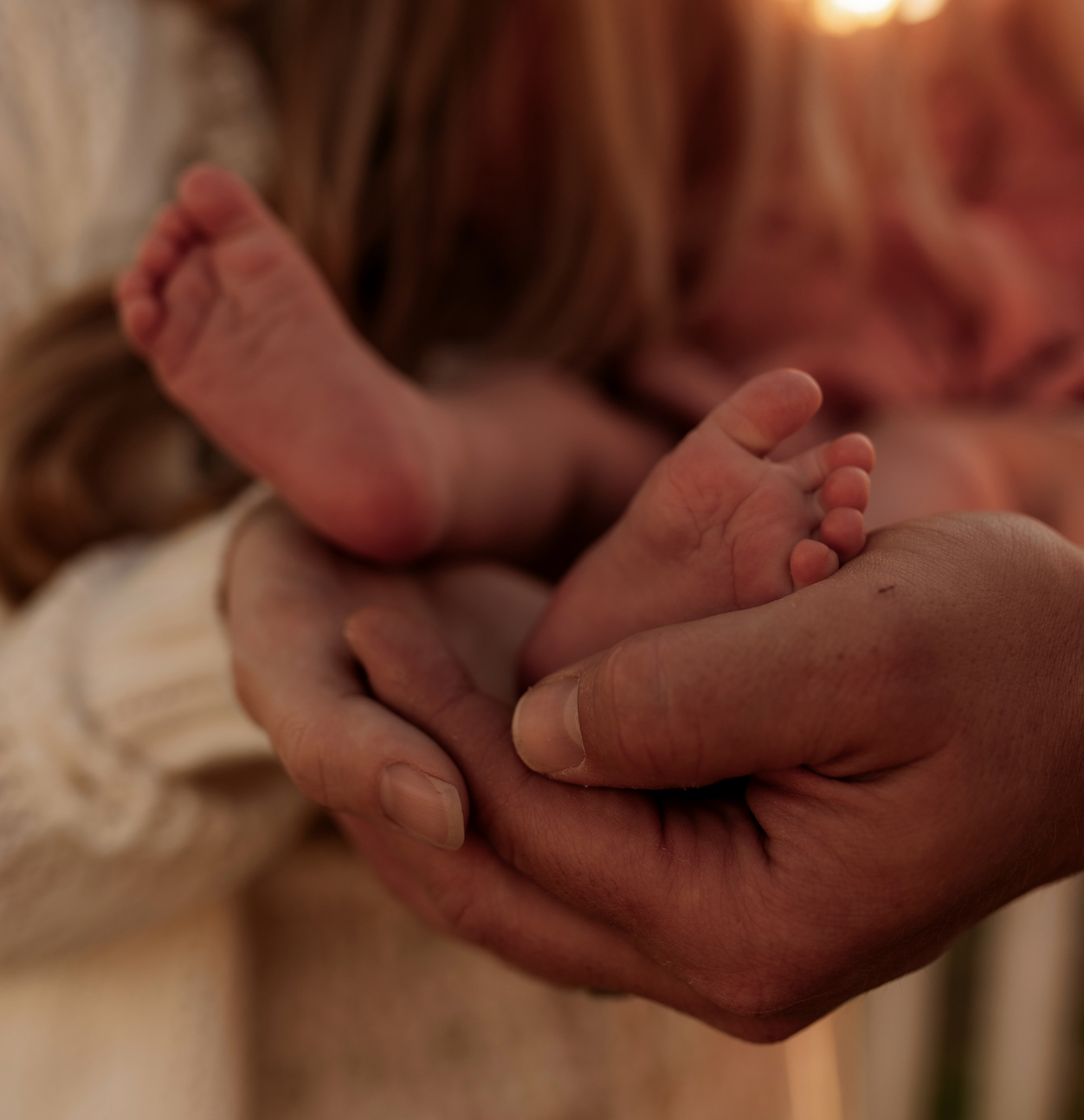 Parents with children during a family photoshoot in Orlando, Florida