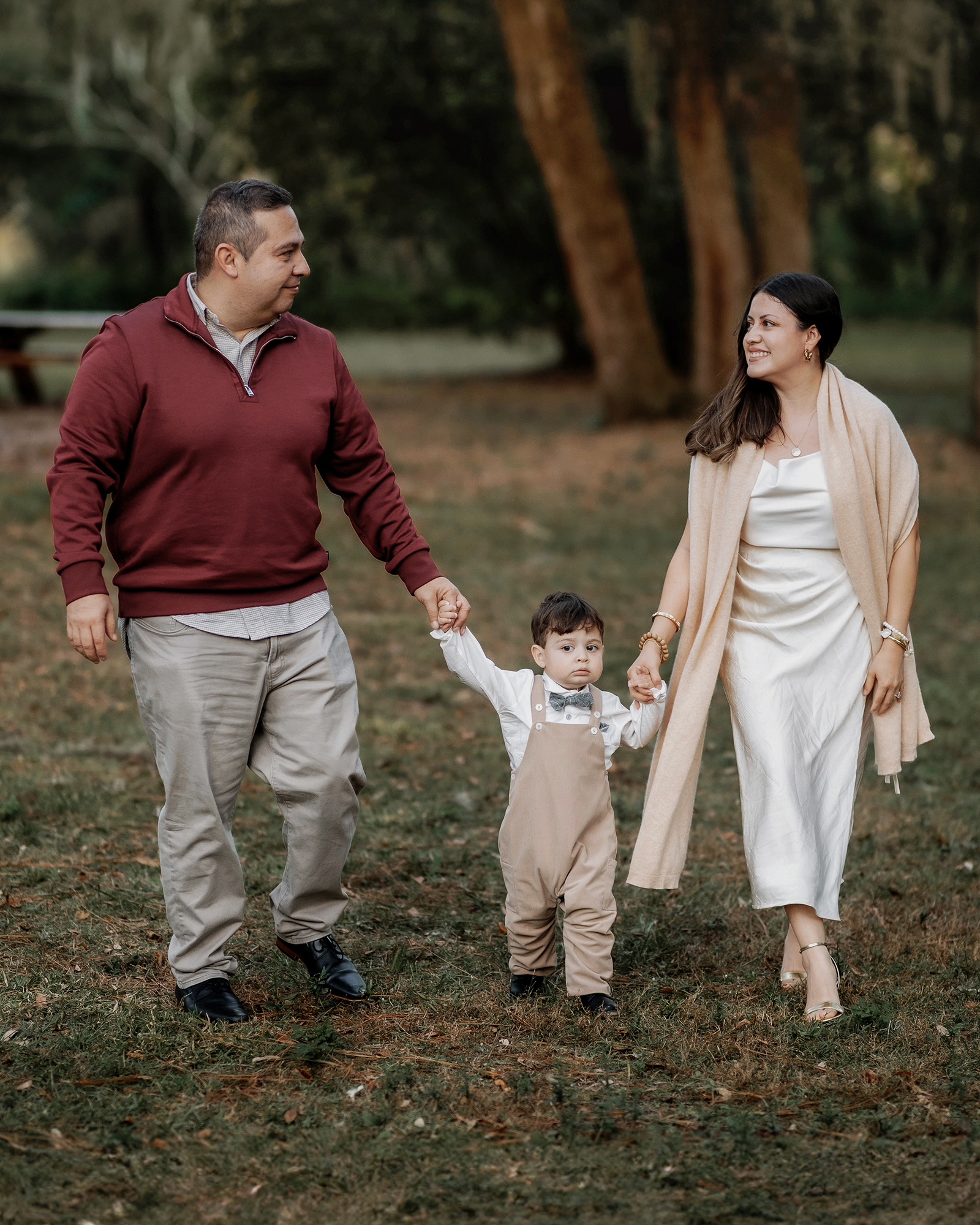Family and maternity photography in Orlando with a natural, emotional, and timeless style.