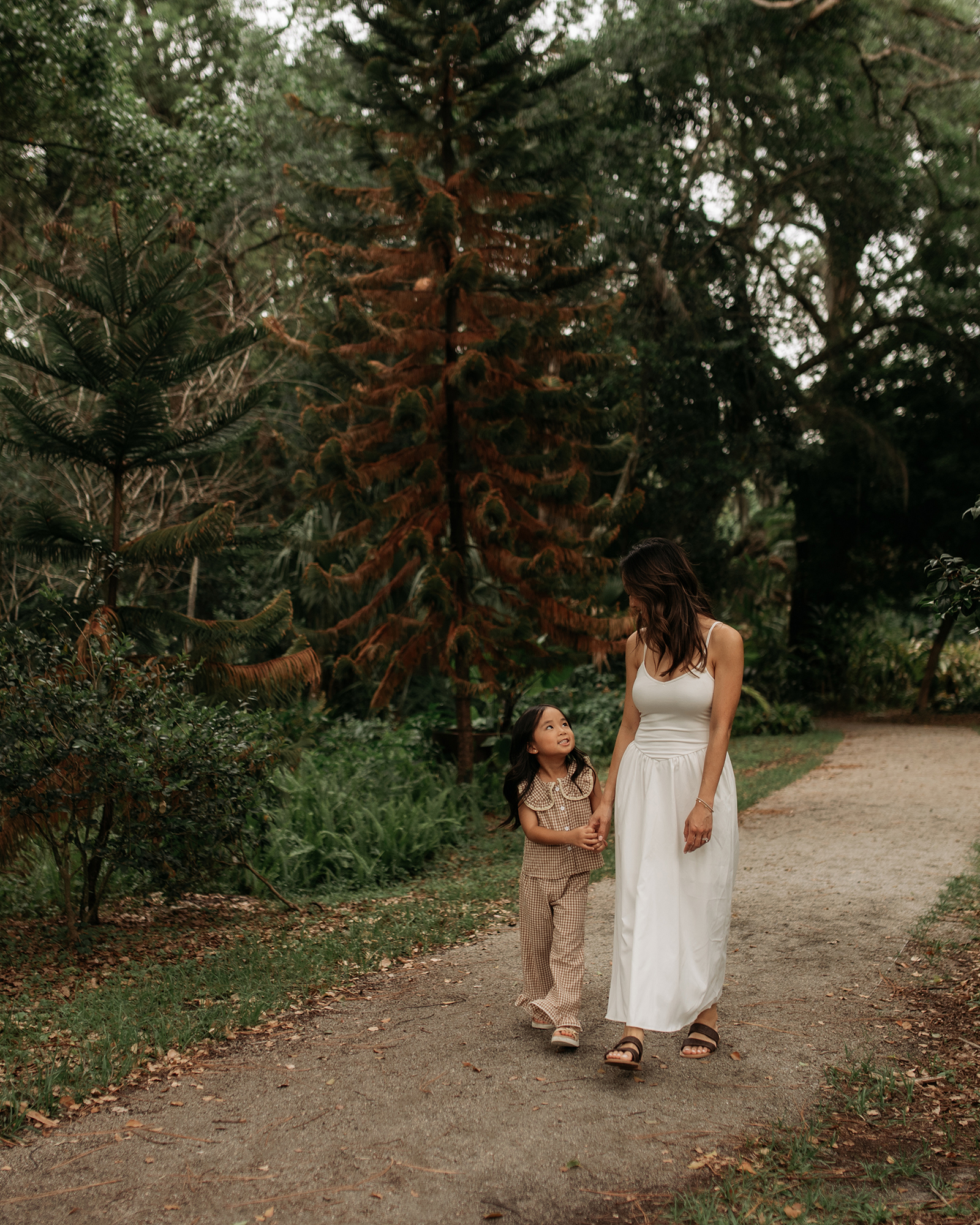 Central Florida family photography session with parents and children in a natural outdoor location.